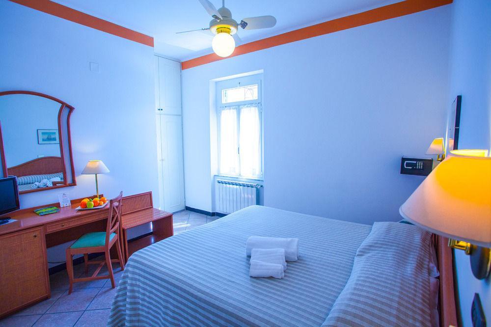 Hotel Delle Rose Bonassola Buitenkant foto